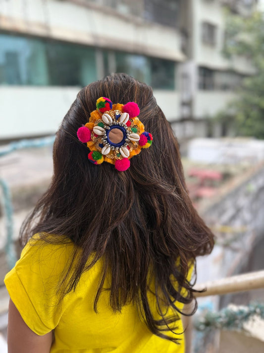 Advika Festive Hairclip