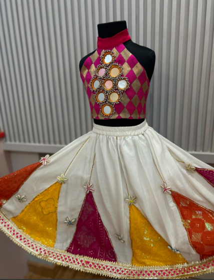 Inara Lehenga Set