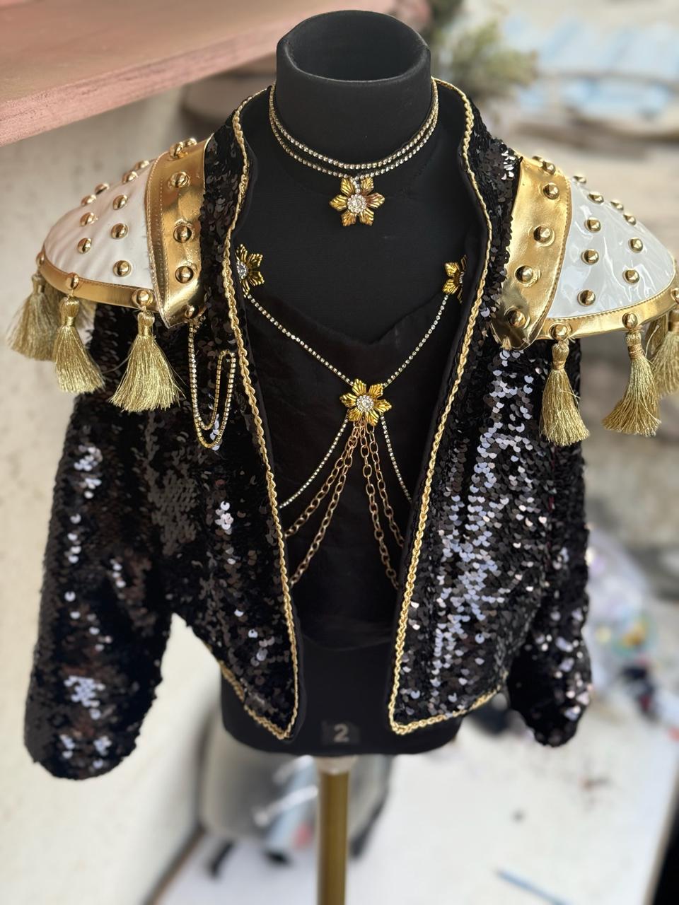 Mira Kpop Demon Hunter inspired complete outfit