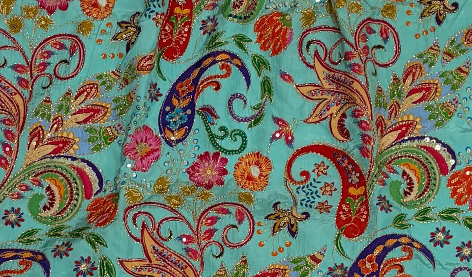 Naira Navratri Kaftan Set